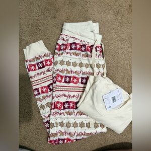 Burt’s Bees women’s soft and comfortable PJ set.